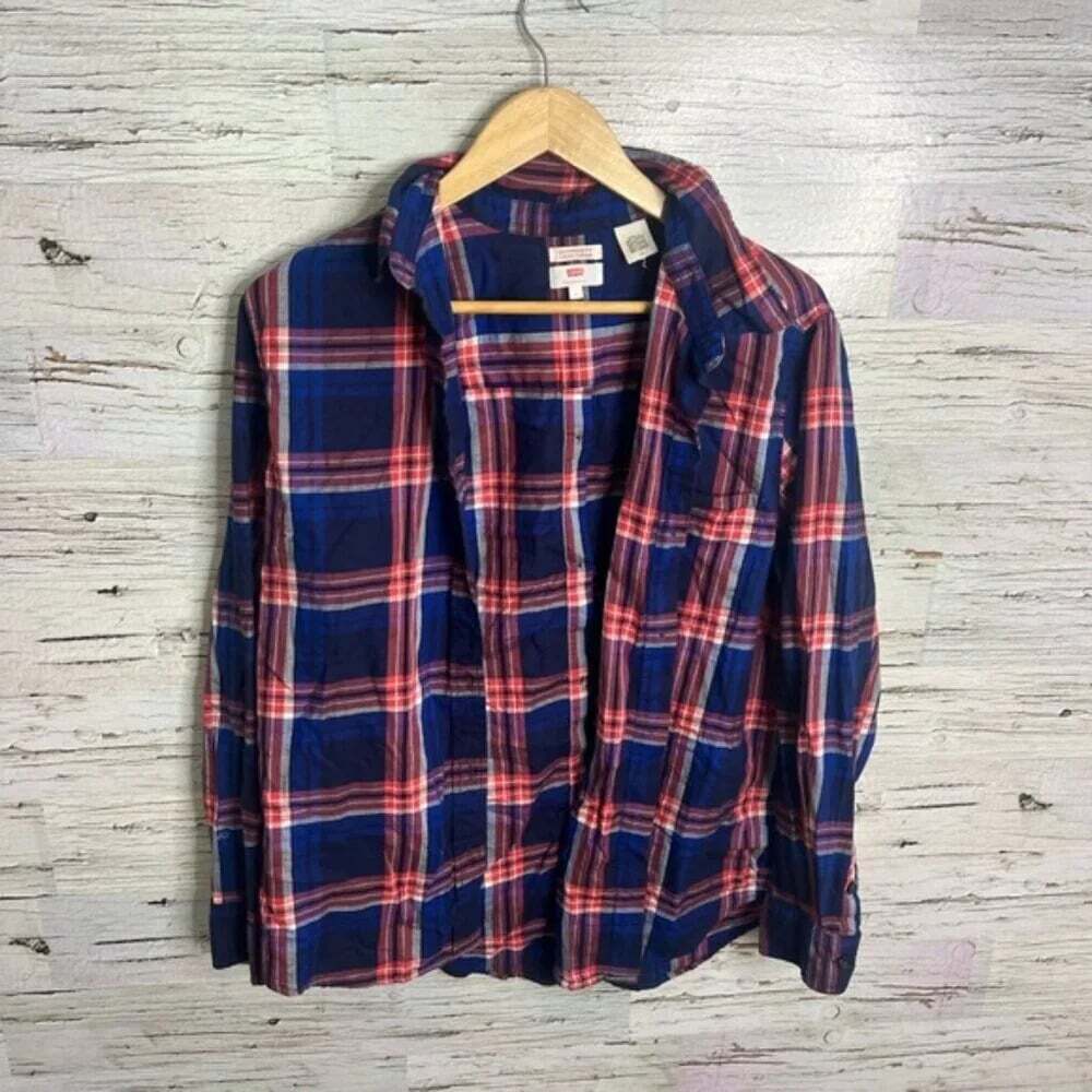 Levi’s plaid button down shirt pink blue boyfriend fit size  large